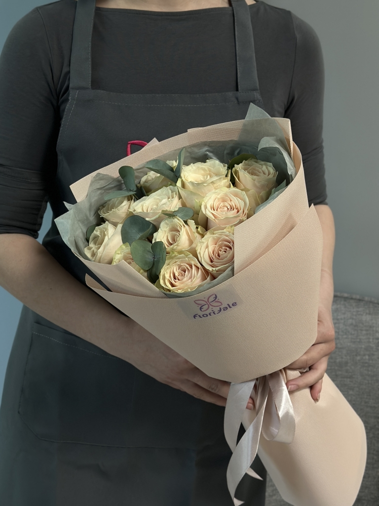 Букет роз Мерси: цветы говорят больше чем слова buket-roz-mersi:-tsvety-govoryat-bolyshe-chem-slova